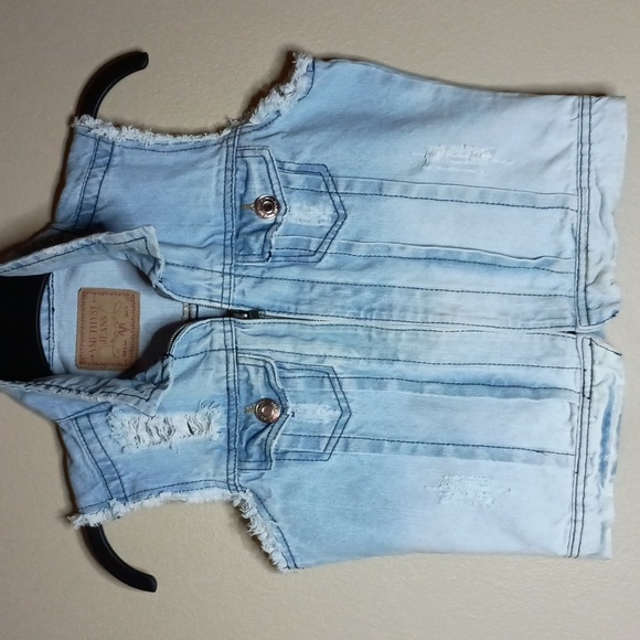 Amethyst Jeans Distressed Zip Front Vest - Picture 2 of 6